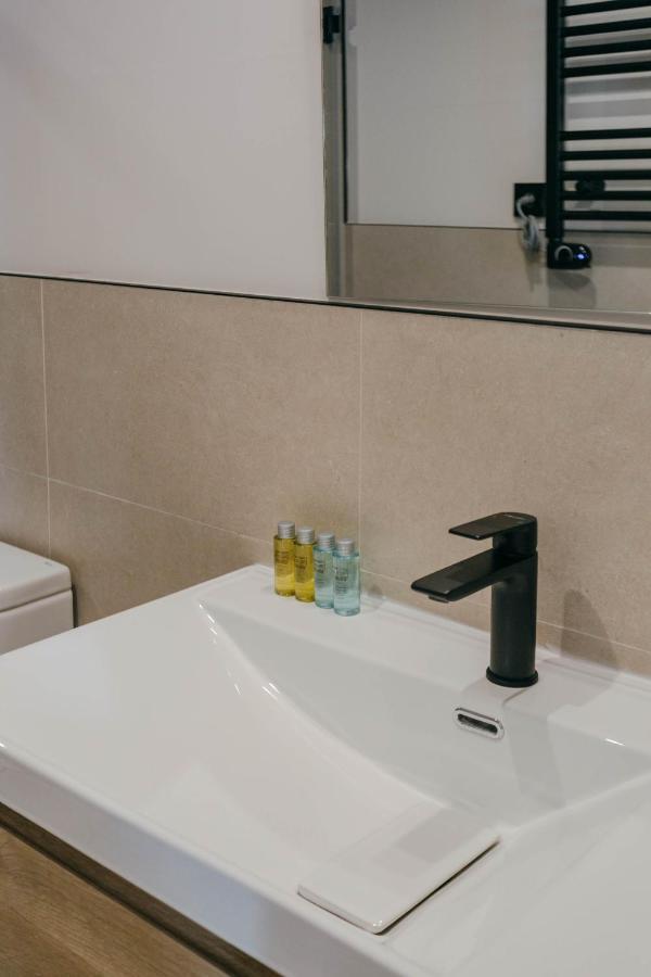 Elegant And Luxury 2Bd 2Bth- Alfalfa เซบีญา ภายนอก รูปภาพ