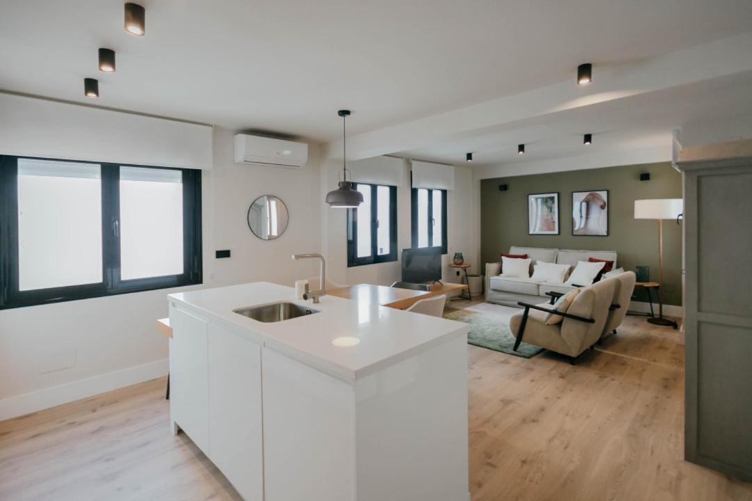 Elegant And Luxury 2Bd 2Bth- Alfalfa เซบีญา ภายนอก รูปภาพ